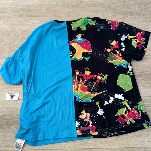 New Disney 50th main street electrical parade tshirt - Picture 7 of 7